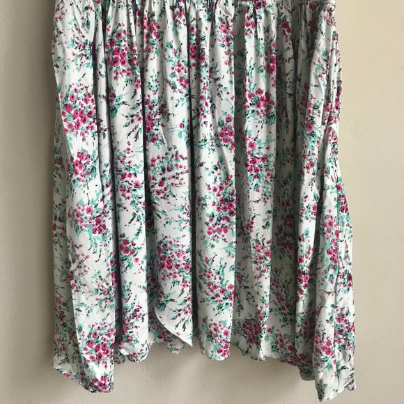 LC Lauren Conrad / Purple & White Floral Dress - Picture 5 of 10